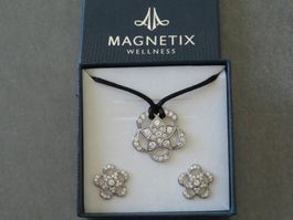 Kette mit Anhänger & Ohrringe Blumen ***NEU*** statt 153.-