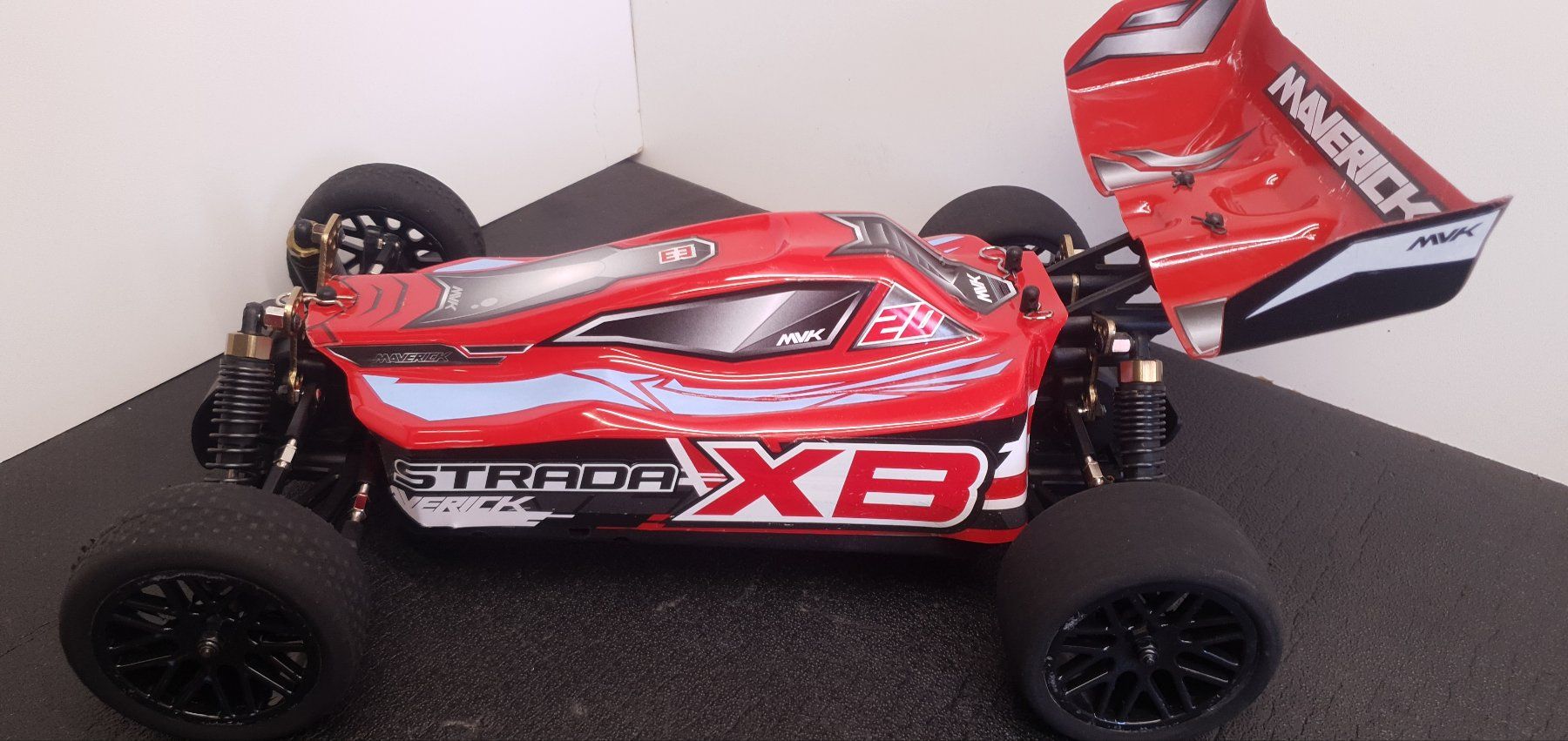 HPI Modellismo RC: HPI- Strada XB  -Rot  in Originalen Verpackung – Usato da Aesch BL venduto da SPORT-RC-Model2020 2