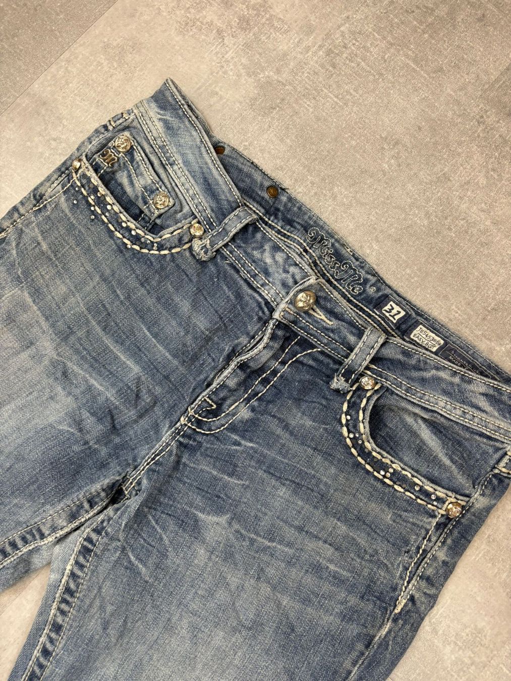 Jeans: Miss Me Bootcut Jeans - Grösse M/31 – Nuovo (secondo la descrizione) da Werdenberg venduto da hase.vintage 3