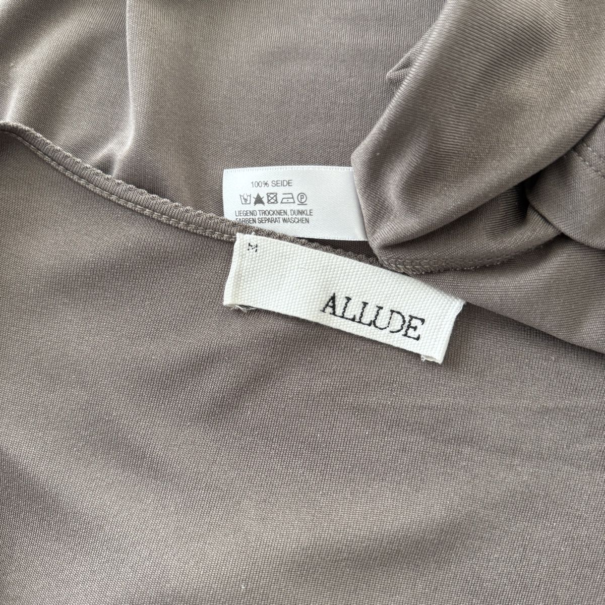 Allude Vestiti: ALLUDE Silk Dress – Usato da Emmen venduto da Avviivva_Com2023 2