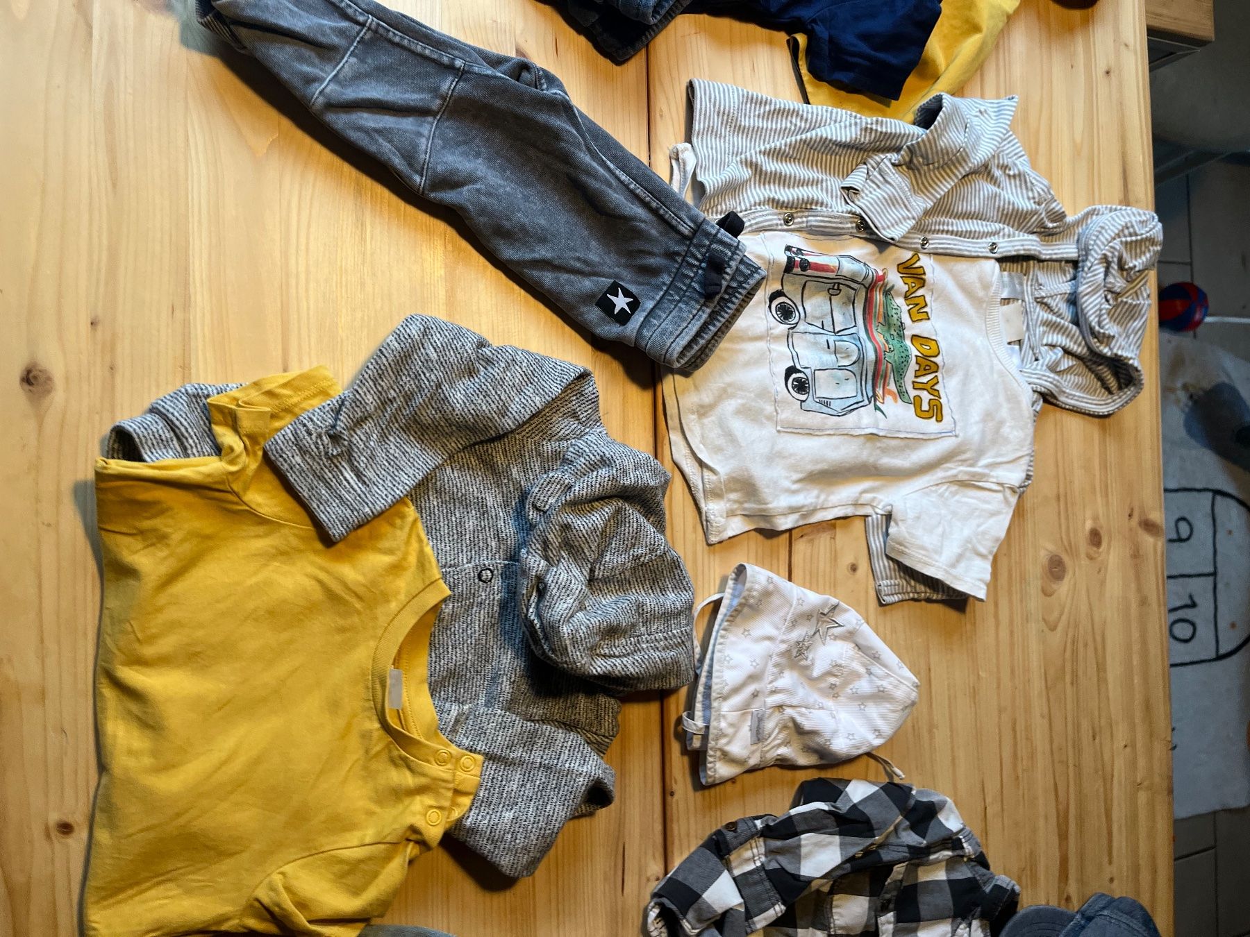 H&M Lotti & Set di vestiti: Kleiderpaket Gr. 80 – Usato da Adelboden venduto da Jestil20 3