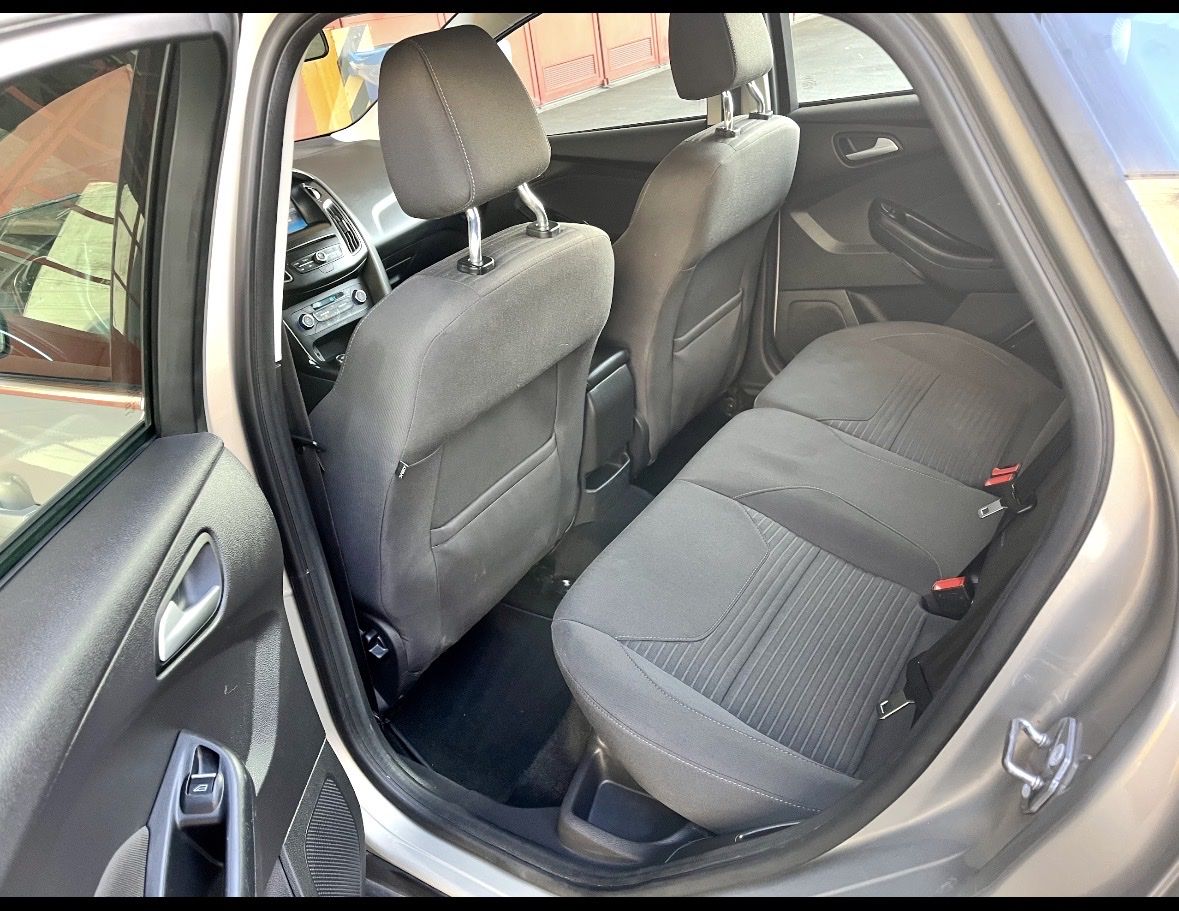 Ford Automobili: Ford Focus 1.0SCTI Titanium – Usato da St. Margrethen SG venduto da rah_667g 5