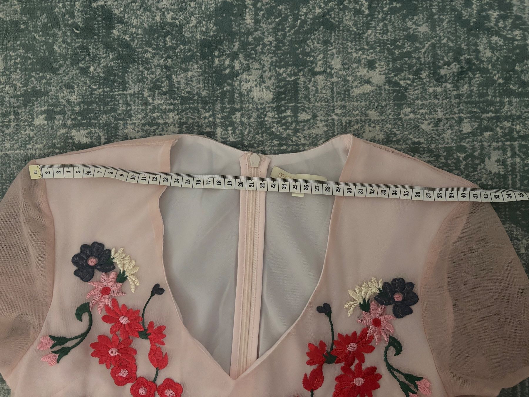 Vestiti: Robe Maje à fleurs – Usato da lausanne venduto da cat_q9l6 6