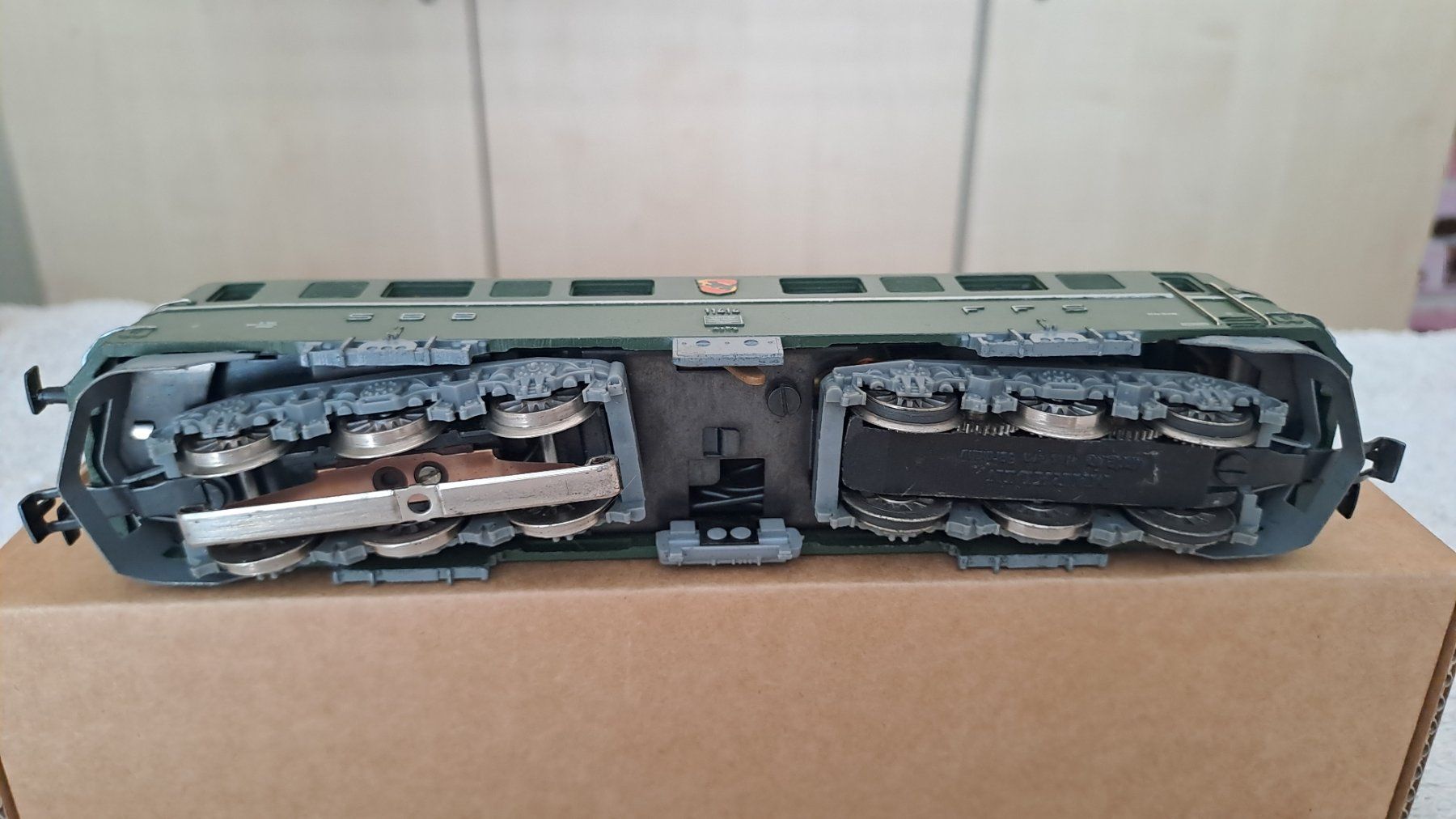 Märklin Modelleisenbahnen: Märklin 3050 SBB Ae 6/6 "BERN" H0 WS/41 – Gebraucht aus Winterthur von Riebeli333 6