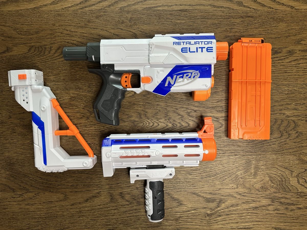 Nerf Giocattoli: Nerf Retaliator Elite Blaster: Great Fun! – Nuovo (secondo la descrizione) da Zürich venduto da mik_ykn6 2