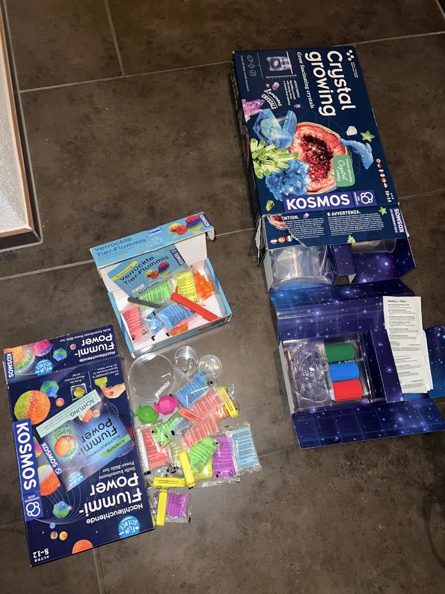 Kit bricolage: Kosmos Crystal Growing und 2xFlummis Pakete – Usato da Gattikon venduto da Sunshine4. 2