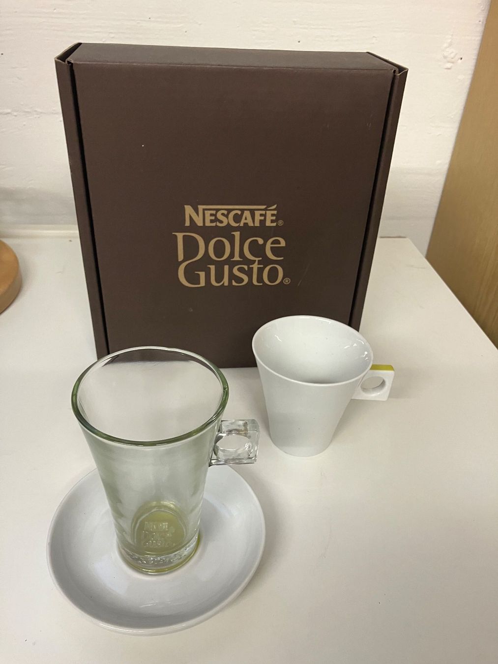 Tazze: Dolce Gusto Kaffee Tassenset mit Glaskaraffe & Kaffeetasse – Nuovo e nell'imballaggio originale da Basel venduto da ampra2276 3