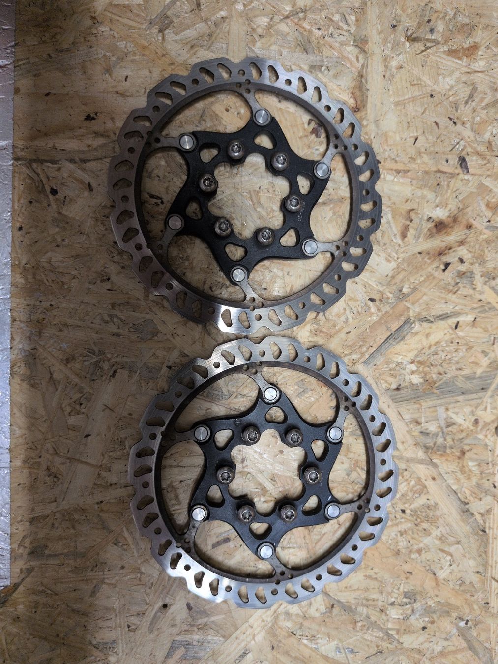 Ersatzteile: 140 mm Disc 6-Loch (2x) – Gebraucht aus Zürich von kaerntna 4