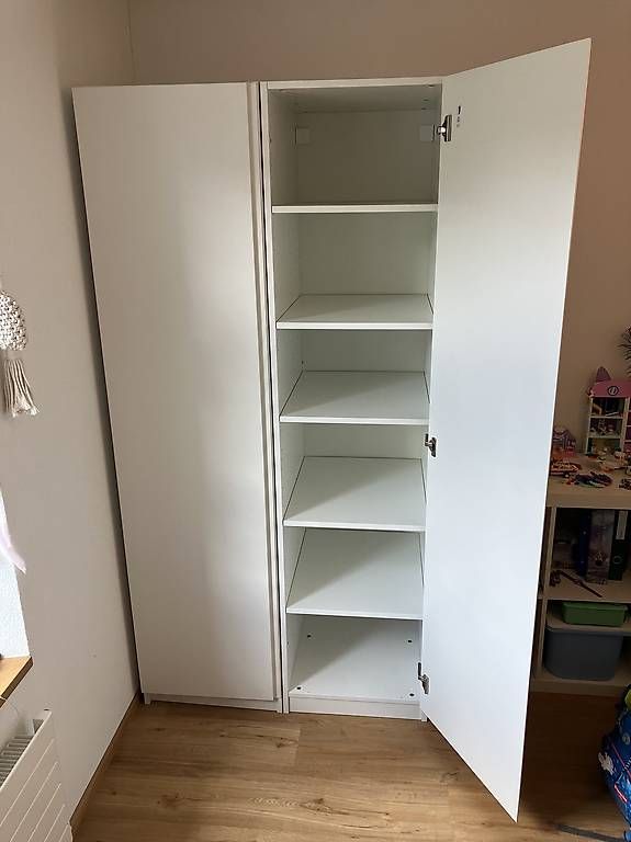 Armadi: PAX Ikea Kleiderschrank  – Usato da Beinwil am See venduto da Lajess87 1