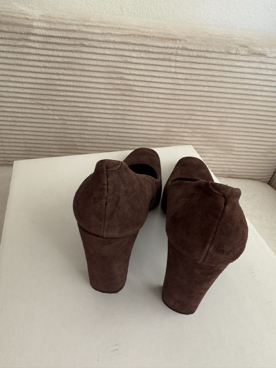 Scarpe da donna: Damenschuhe braun Wildleder Grösse 39 – Usato da Wallisellen venduto da Buy.me.one.more.time 2