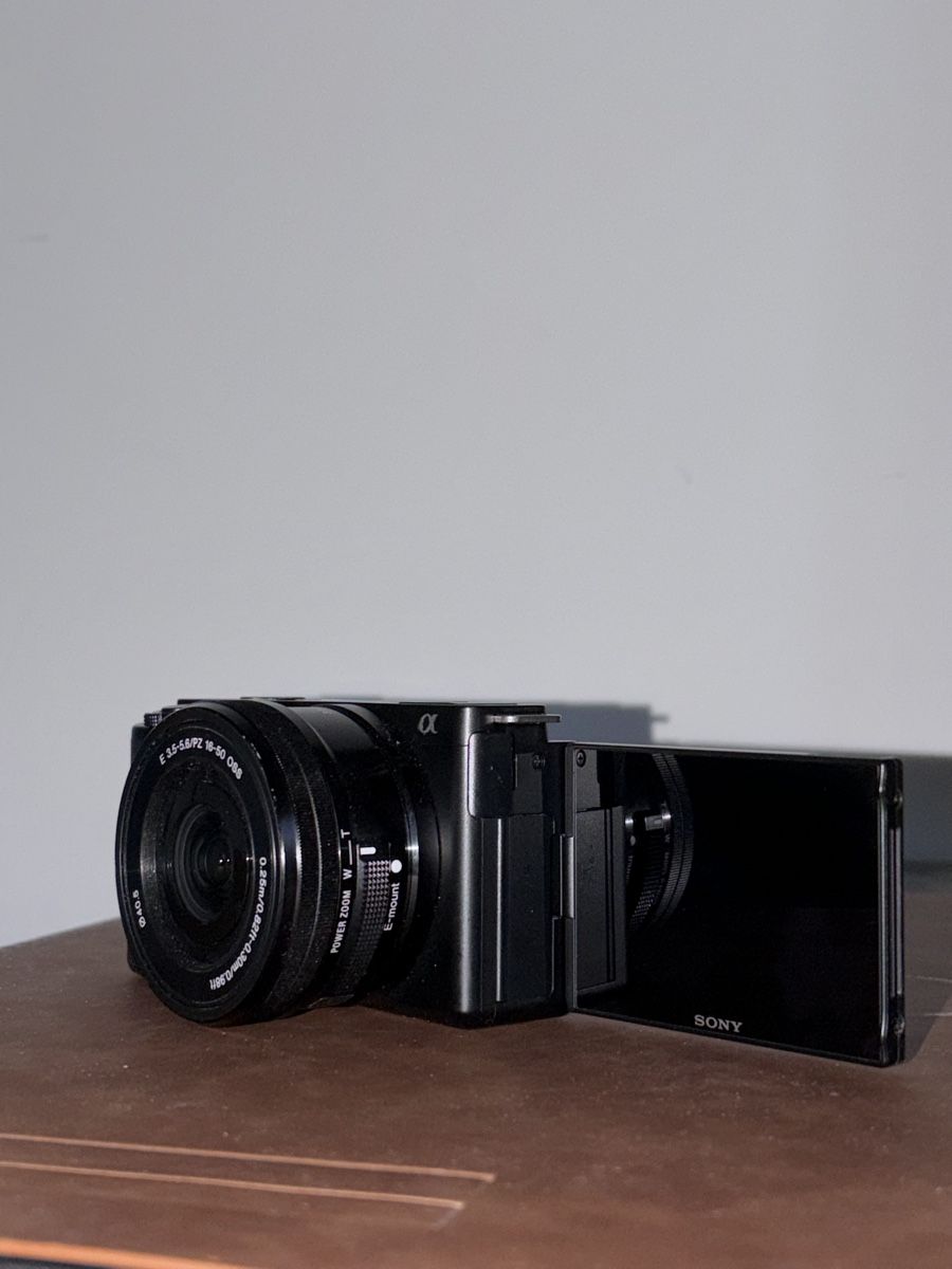Sony Caméscopes: Sony ZV-E10 4k Camera – Neuf (Voir description) à Affoltern am Albis par Adanessi 1