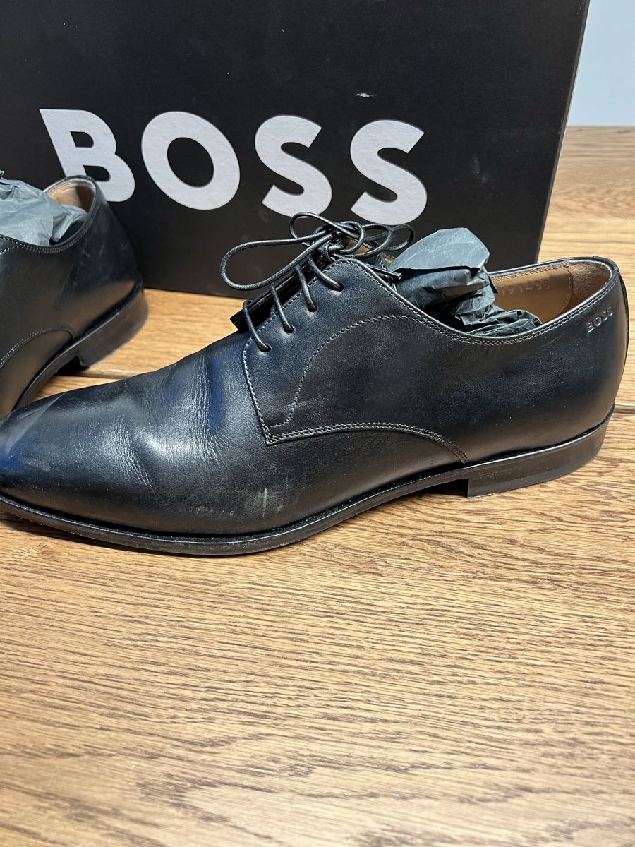 Hugo Boss Scarpe da uomo: Elegante BOSS Herrenschuhe Grösse 42 – Usato da Zürich venduto da Miller_Secondhand 1