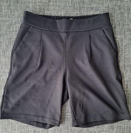 ICHI kurze Hosen schwarz, Grösse XS
