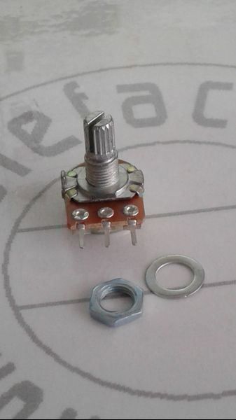 Componenti elettronici: Drehpotentiometer linear, 100K – Nuovo e nell'imballaggio originale da Luzern venduto da Salefactory