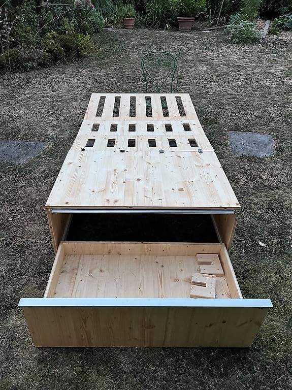 Lits: Camping box/ lit rabatable – D'occasion à Chambésy par Maxence1992