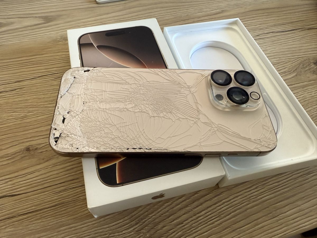 Apple Handys / Smartphones: iPhone 16 Pro Max 256GB – Defekt aus Adligenswil von alessandro2007 3