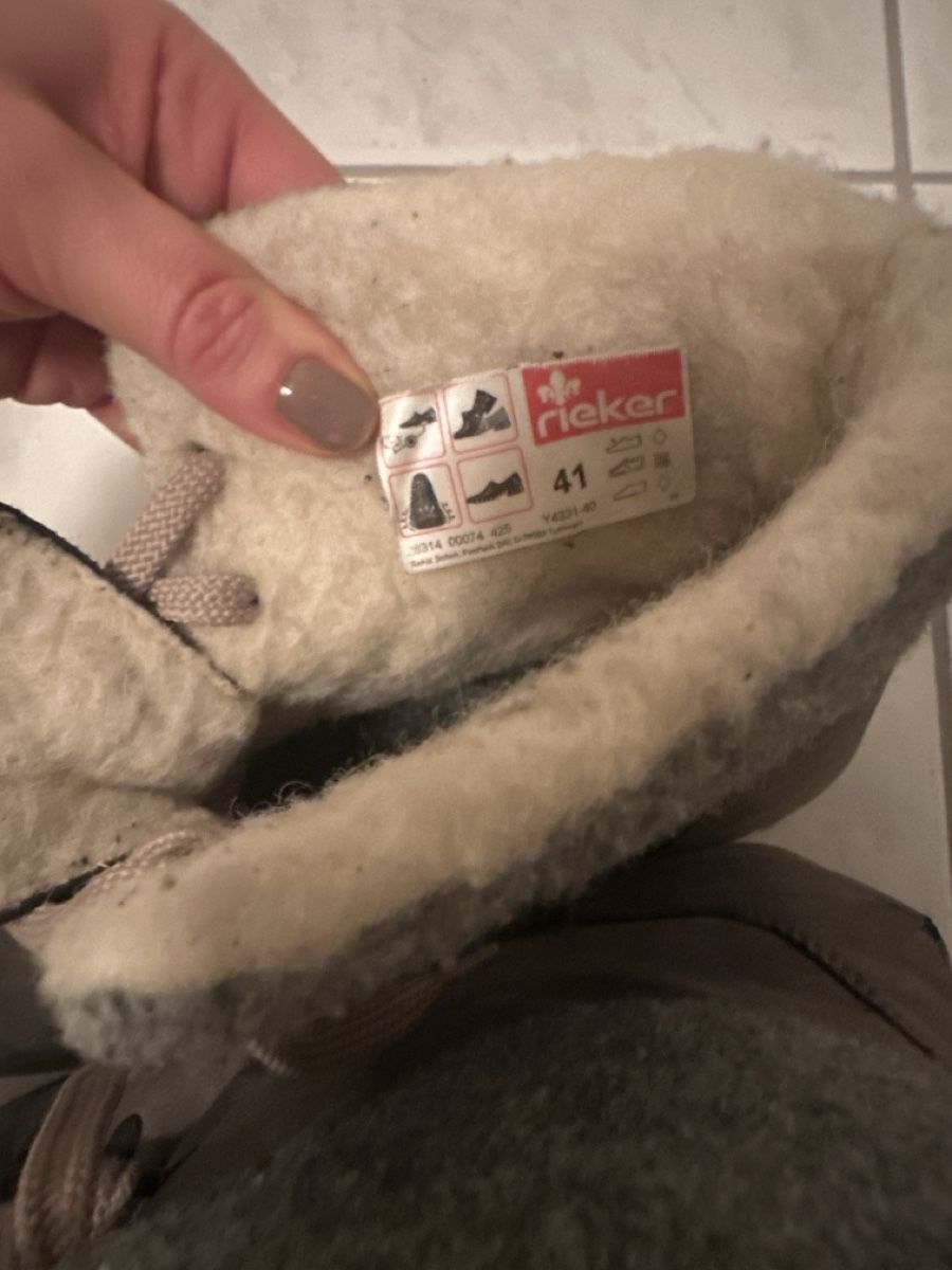 Rieker Scarpe da donna: Rieker Winterboots gefüttert Gr.41 – Usato da Zürich venduto da car_68nt 4