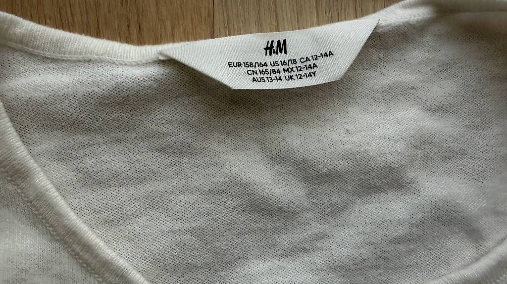 H&M Jacken & Mäntel: Strickjacke H&M Gr.  158/164 – Gebraucht aus Zürich von nop4 2