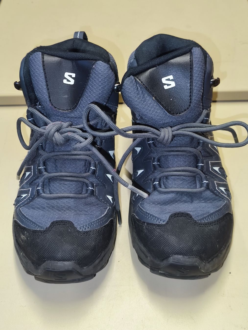 Salomon Scarpe per ragazzi: Wanderschuhe Salomon Gore-Tex Grösse 36 – Usato da Altbüron venduto da Theo_Dotus