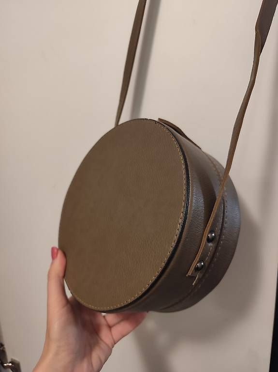 Borse da donna: Coole runde Tasche – Usato da Mägenwil venduto da VintageGirly 4