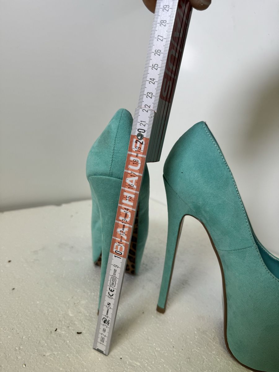 Damenschuhe: Plateau pumps – Neu (gemäss Beschreibung) aus AARBURG von cheapstuff 2