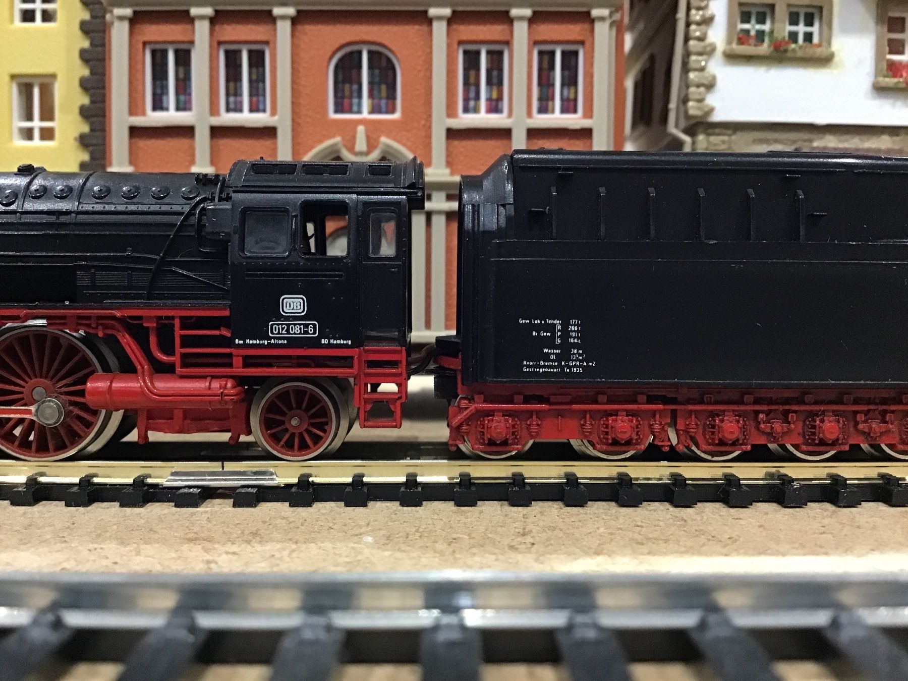 Trix Modelleisenbahnen: MINITRIX Dampflokomotive BR 012, SPUR N – Gebraucht aus Männedorf von Spezial-Modelle 1