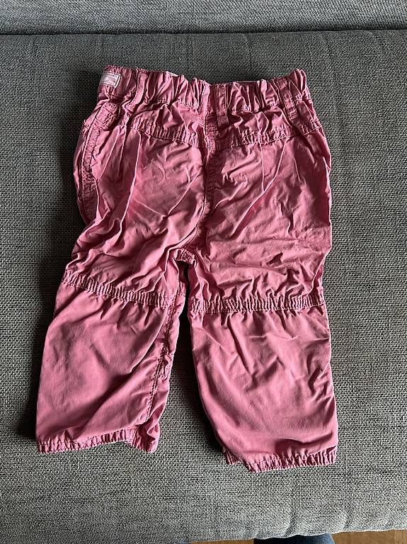 Pantaloni: Lange, dünne Hosen Grösse 6-9 Monate – Usato da Gsteigwiler venduto da mischu20 1
