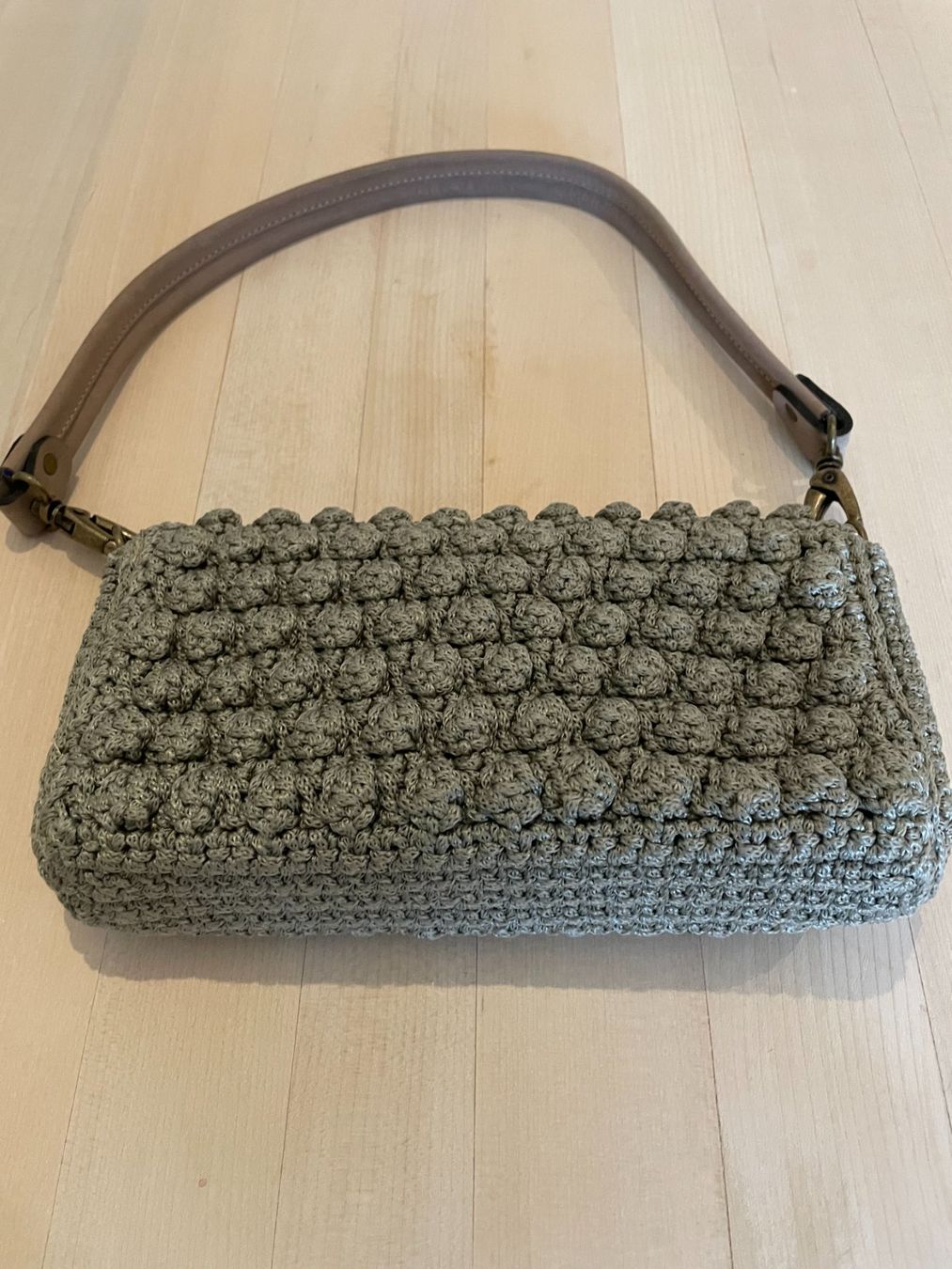 Borse da donna: Clutch-Tasche aus Strick – Nuovo (secondo la descrizione) da Weiningen ZH venduto da mad_t6dx 1