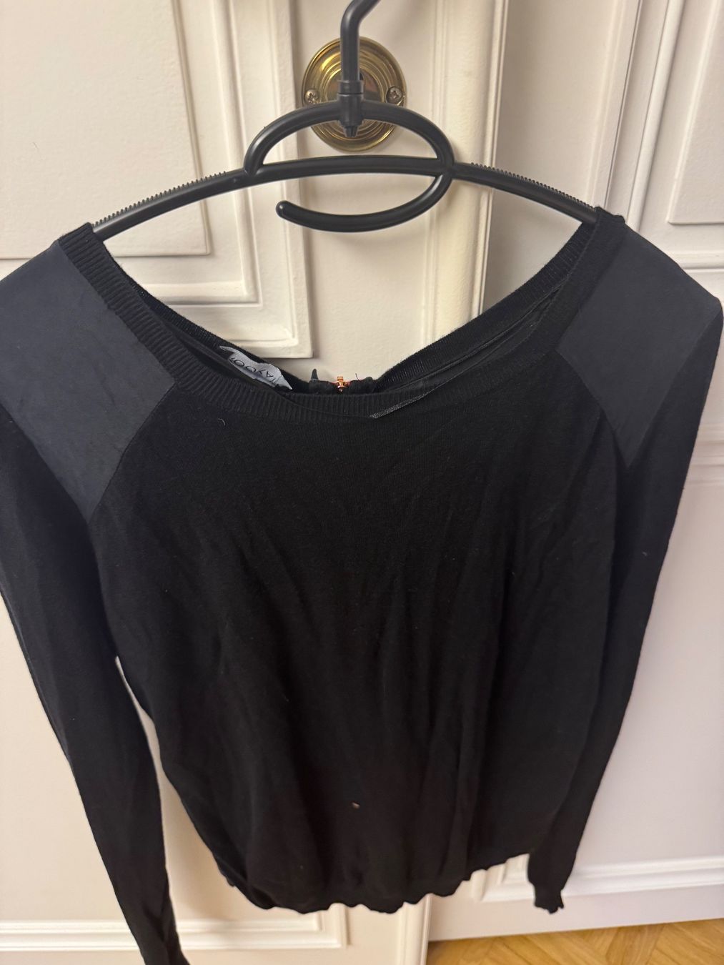 Tops: Pull Kookaï T0 – D'occasion à Conches par chn_hgl6 6
