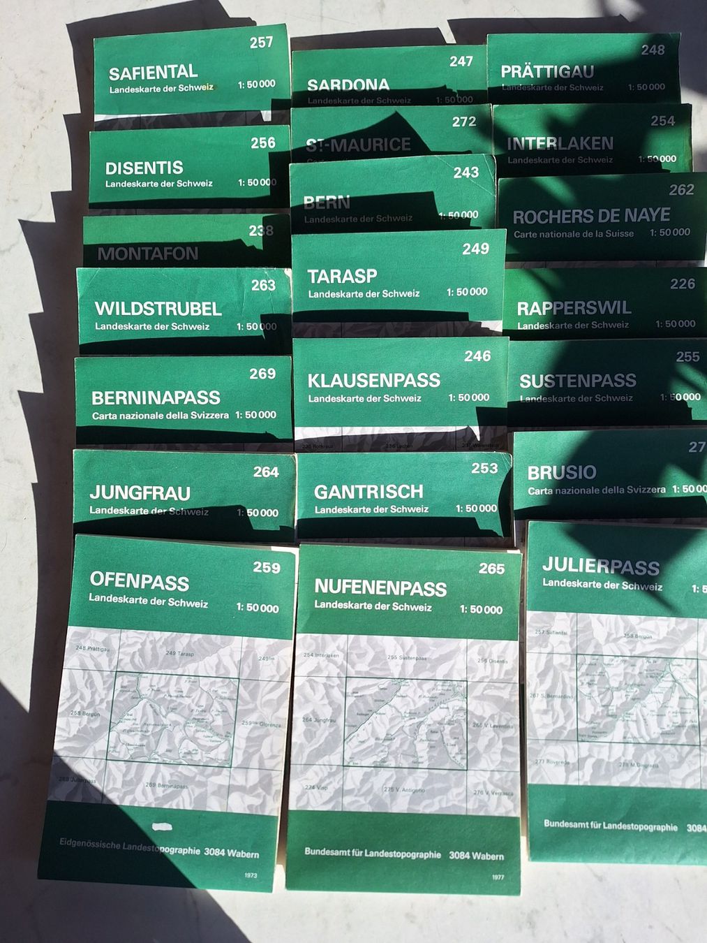Landkarten & Atlanten: 21 STK LANDESKARTEN -- 1: 50'000 – Gebraucht aus Huttwil von Kunterbuntli