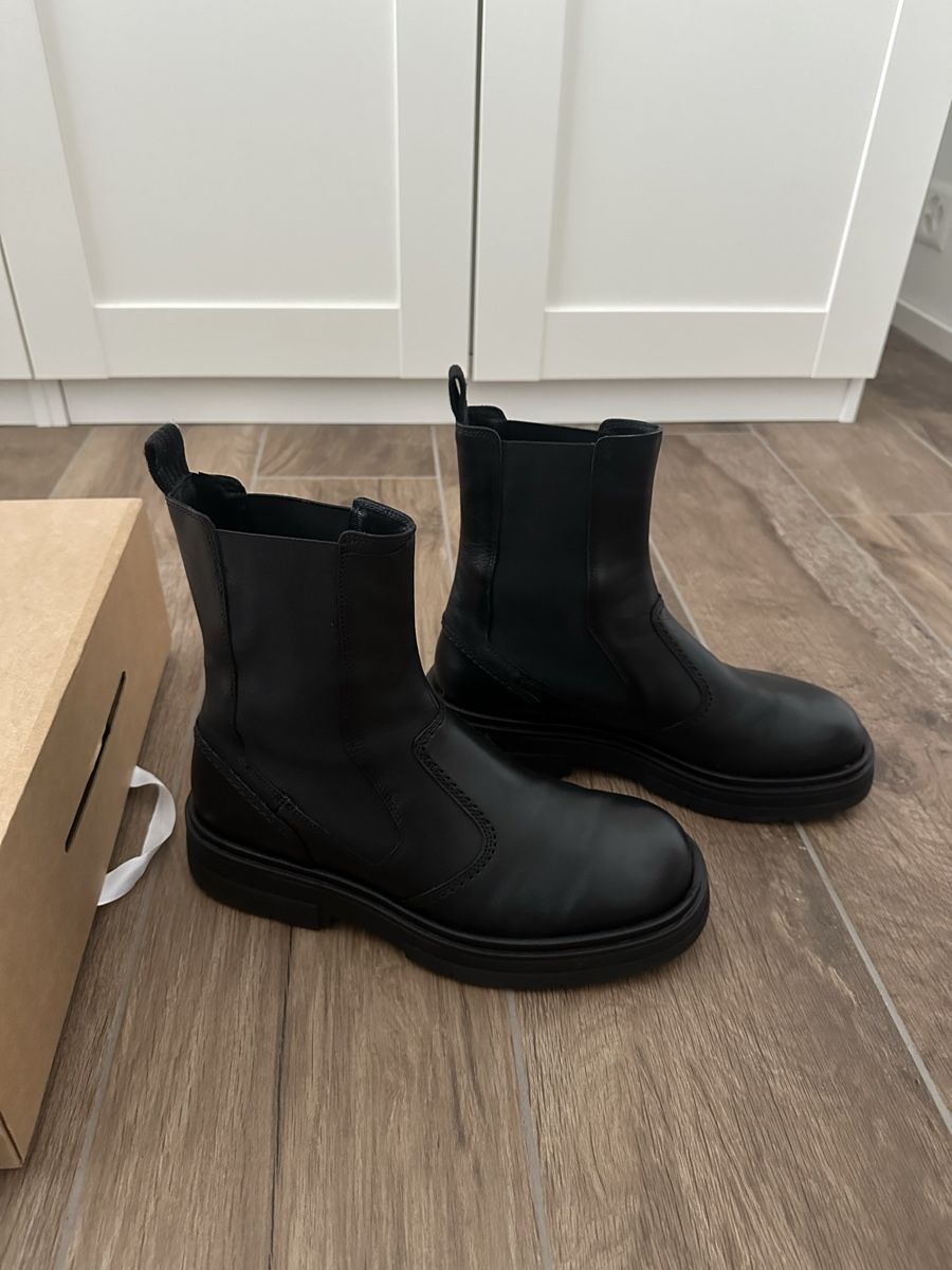 Scarpe da uomo: Zara Boots – Usato da St.Gallen venduto da BrkG 1