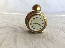 Ältere Puppenstuben Uhr
