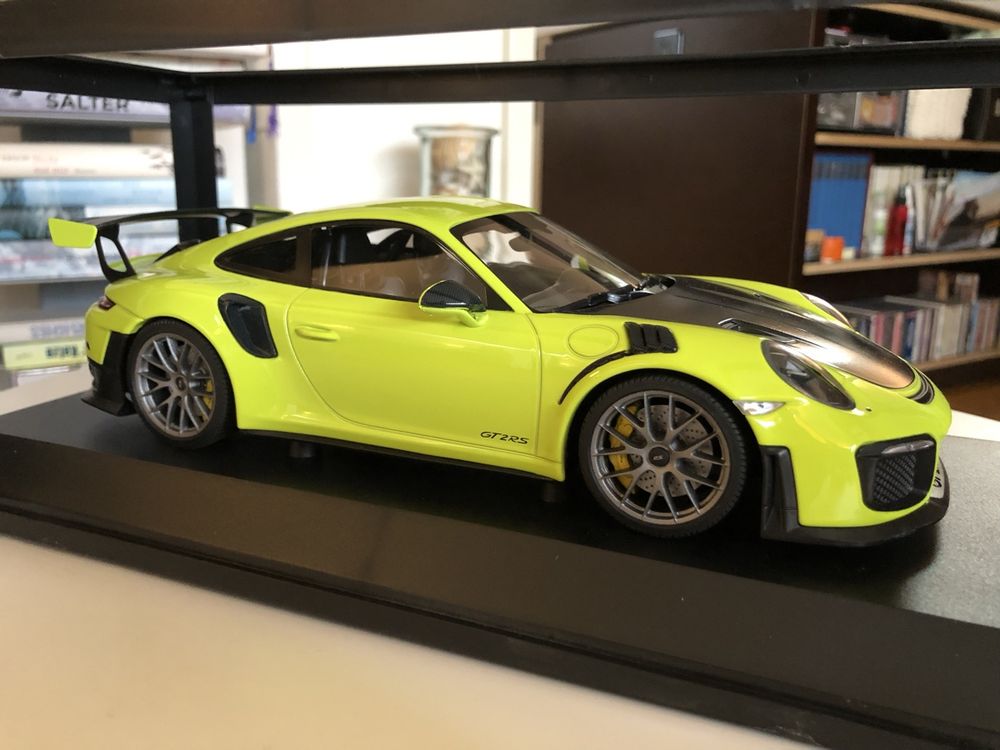 PORSCHE 911 GT2 RS 2018 1:18 Minichamps (Neu (gemäss Beschreibung)) in ...