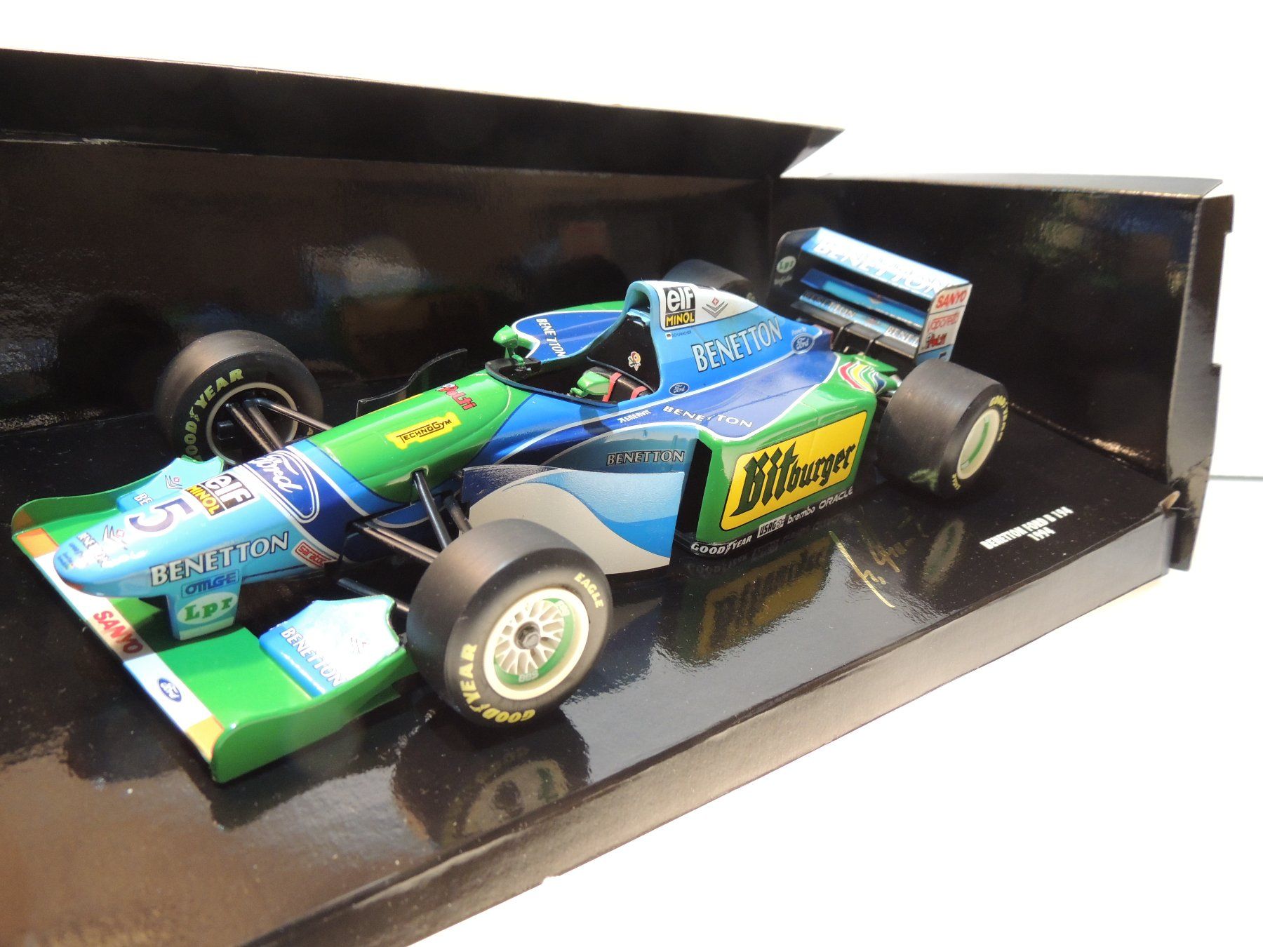 Minichamps Modellini d'auto: Minichamps Benetton Ford B194 MSC 1:18 – Nuovo e nell'imballaggio originale da Corminboeuf venduto da corbay 3