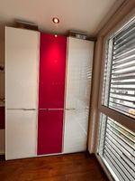 Kleiderschrank, Kommode, Bett, Schreibtisch
