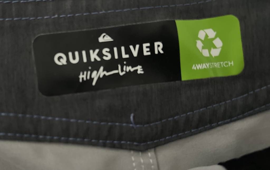 Completi: Costume QuikSilver 28 – Usato da Viganello venduto da bia_x25w 1