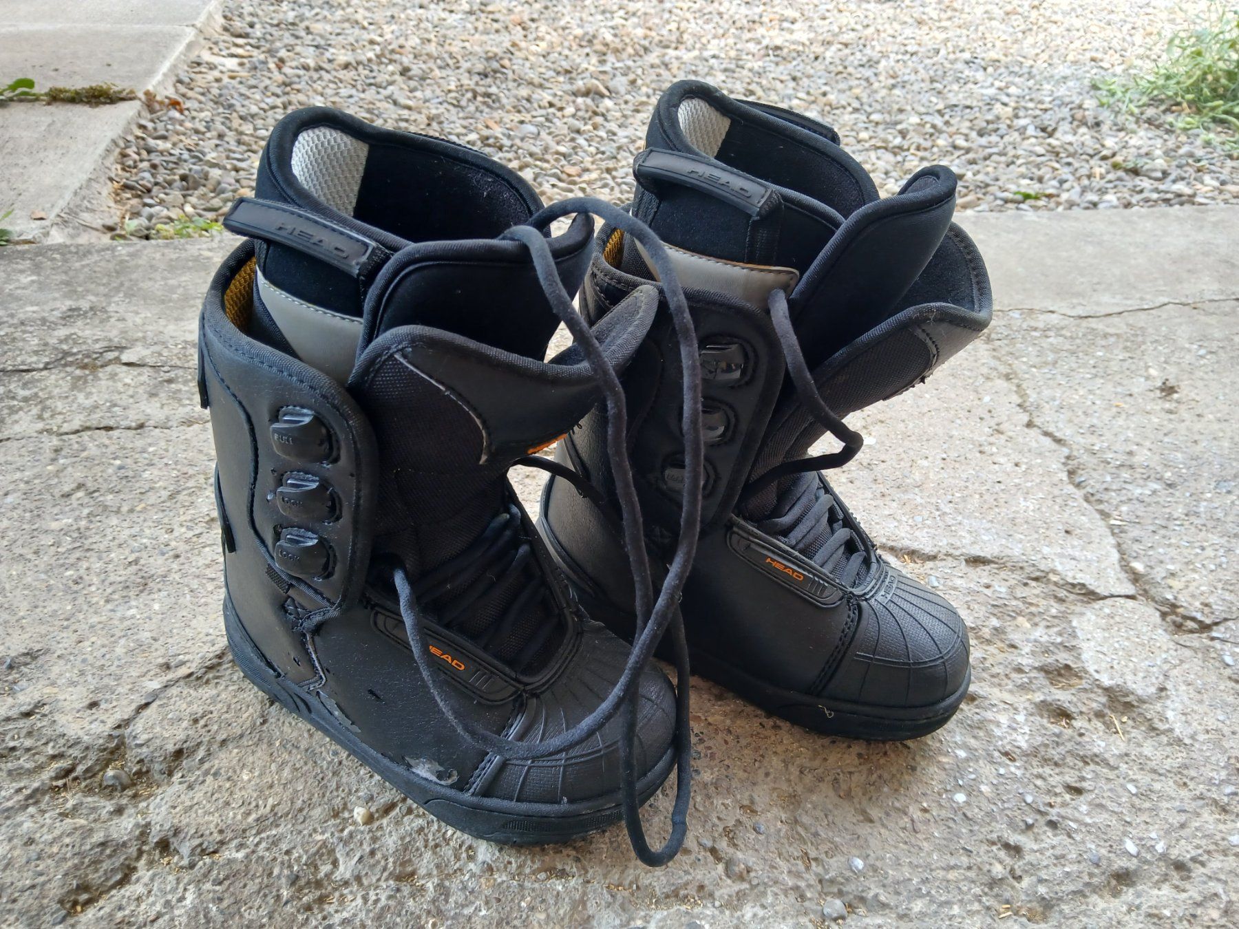 Head Schuhe für Jungen: Snowboard boots 21.5 – Gebraucht aus Pfäffikon ZH von alzu01 1