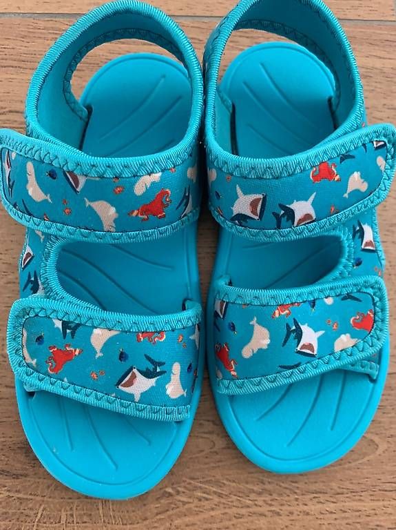 Scarpe per ragazzi: Badeschuhe – Usato da Basel venduto da Frani010