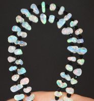 Halskette L-8242 – Äthiopischer Welo Opal 42+6cm & Schwarze