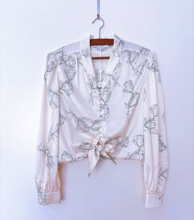 Neu! Bluse, Blumenmuster, Cremeweiss, elegant, für Sommer