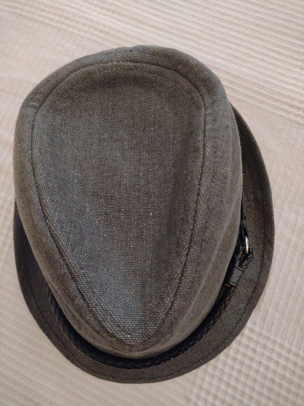 Calvin Klein Copricapi, berretti & cappellini: Calvin Klein Stylish Hat, Dark Grey – Nuovo (secondo la descrizione) da Zürich venduto da cat_9cvz 2