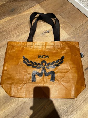 Neu Original MCM Einkaufstasche