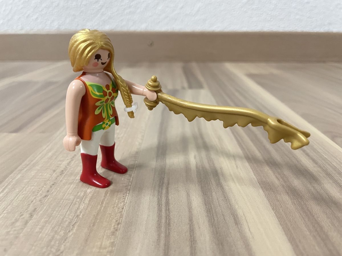 Playmobil Giocattoli: Playmobil Frauenfigur mit goldenem Haar – Usato da Elsau venduto da Lusmus13