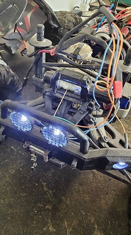 Traxxas Modellismo RC: Traxxas Summit 1/8 – Usato da Sils im Domleschg venduto da Colin.Grischott 3