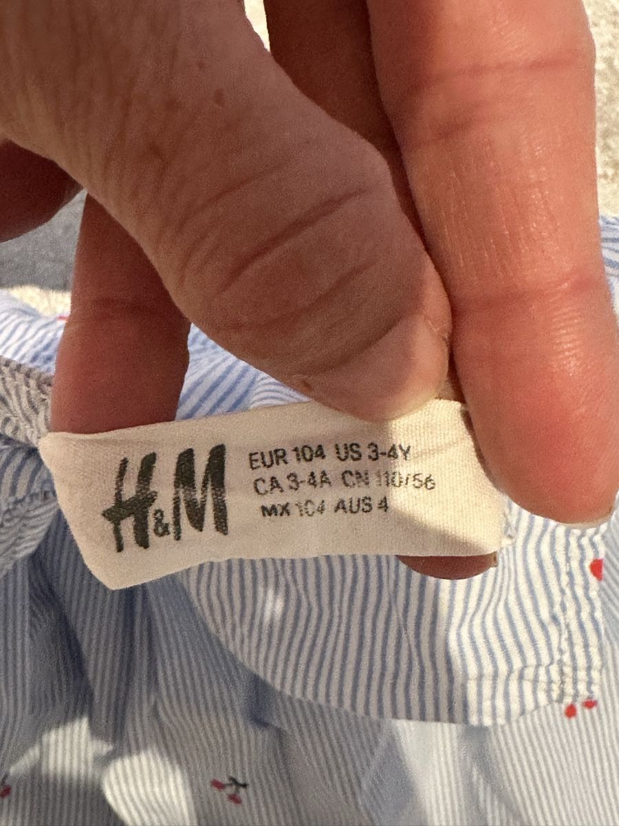 H&M Robes et jupes: Hm Kleid 👗 104 – Neuf (Voir description) à Birr par YMCA123 1