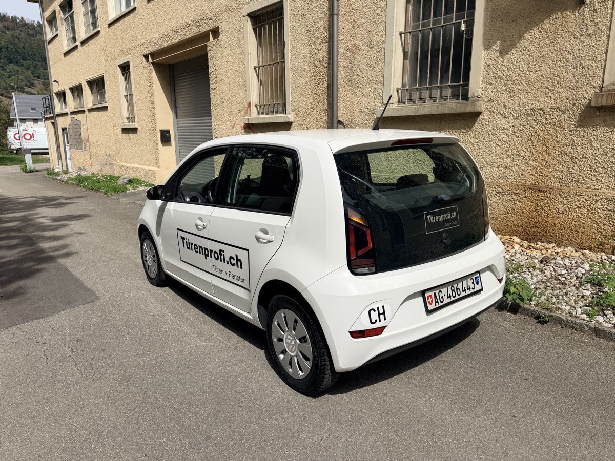 VW Autos: Vw Up – D'occasion à AARBURG par cheapstuff 1