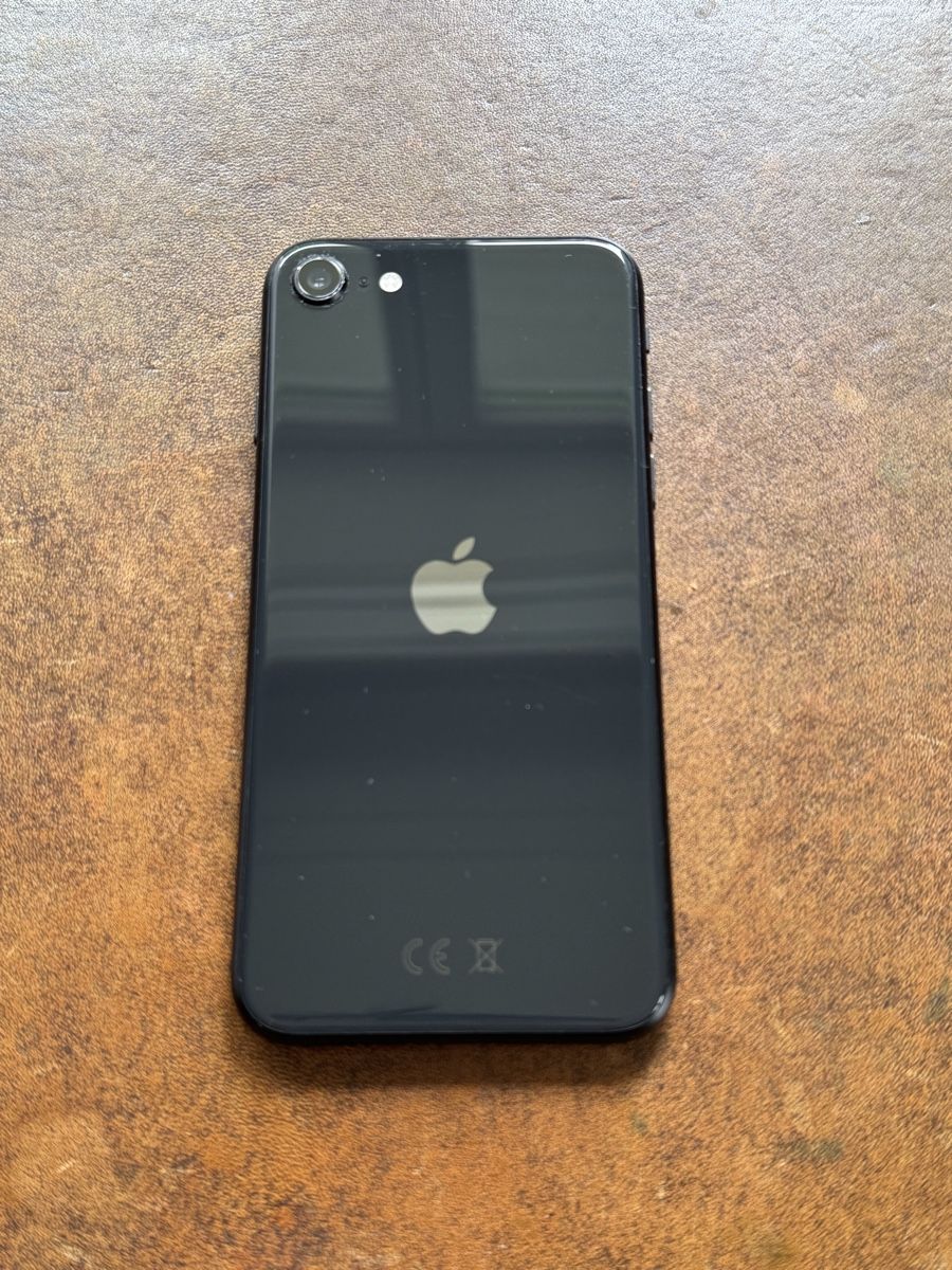 Apple Handys / Smartphones: Iphone SE 128 GB – Gebraucht aus Rapperswil SG von kri_jbc2 1