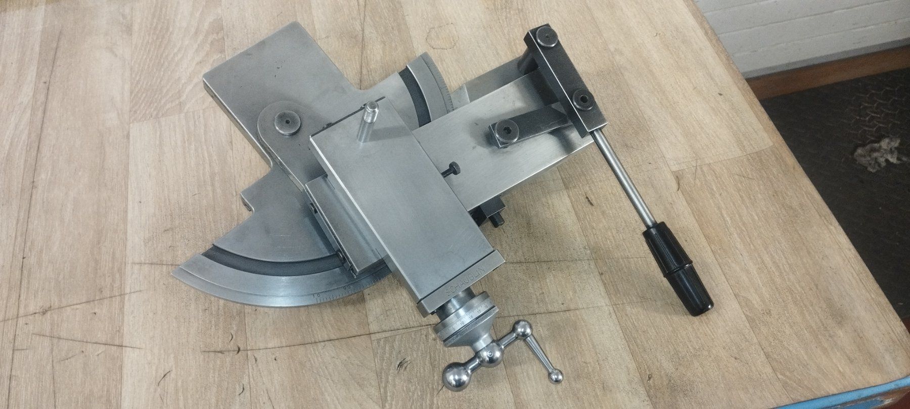 Schaublin Autres pour métaux et serrurerie: Chariot de rectification Schaublin 102 – D'occasion à Le Lieu par Watch_Mike_Ing 1