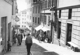 Lugano (TI) Via Cattedrale nel centro storico 1965 G