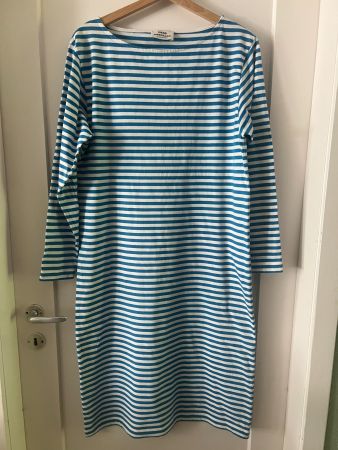 Mads Nørgaard Kleid blau-weiss gestreift Grösse M